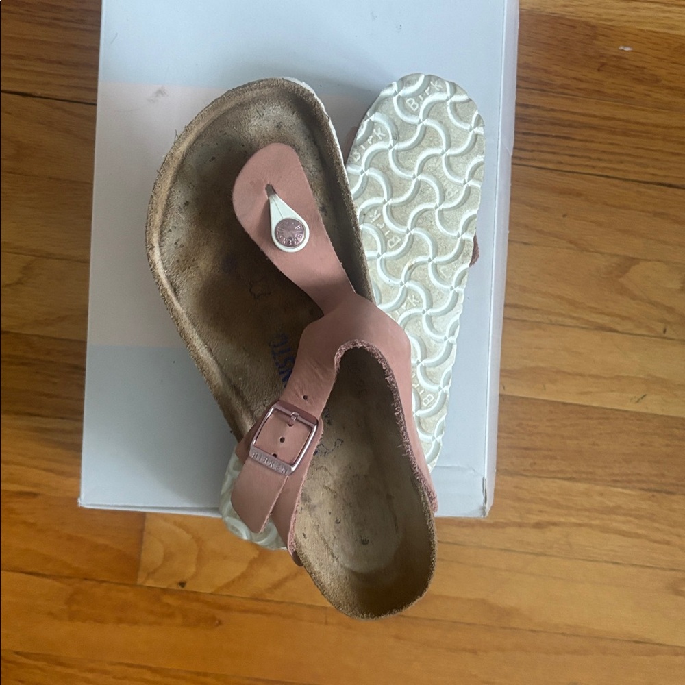 Birkenstock Pink Leather Toe-Post Sandals with Buckle - Picture 4 of 4